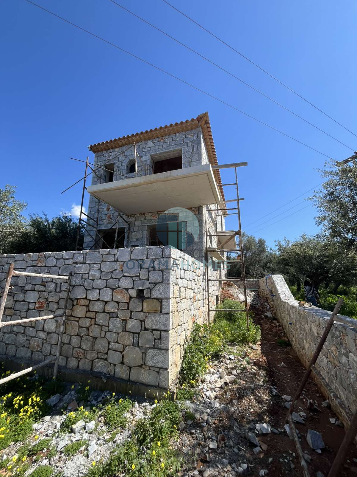 property-img